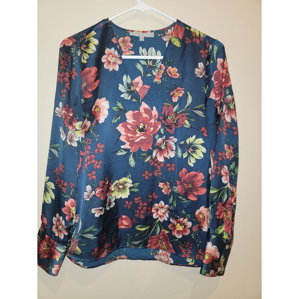 Blouse Women's Daniel Rainn Top; size S with floral pattern